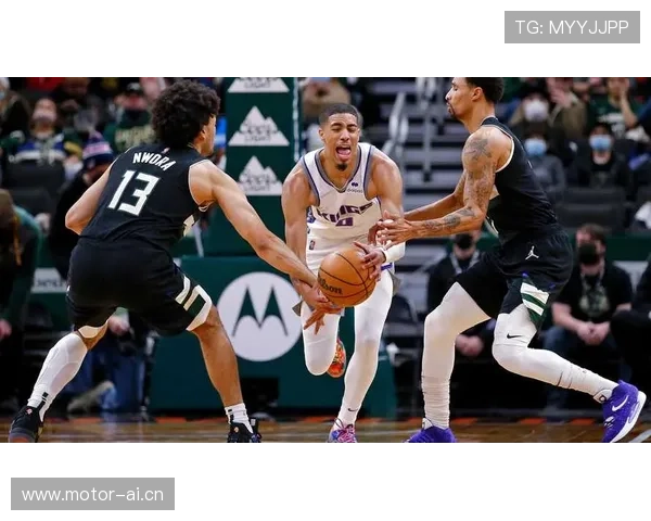 三球以348次抢断跻身黄蜂前十全面数据助攻与三分均列队史前十 三球以348次抢断跻身黄蜂前十全面数据助攻与三分均列队史前十