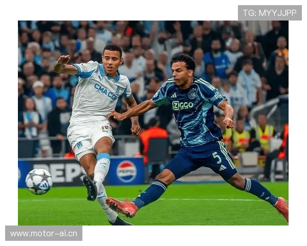 阿贾克斯欧冠惨遭三连败三战丢十一球仅靠点球破门排名垫底